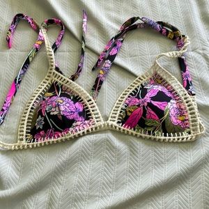 Victoria’s Secret bikini top